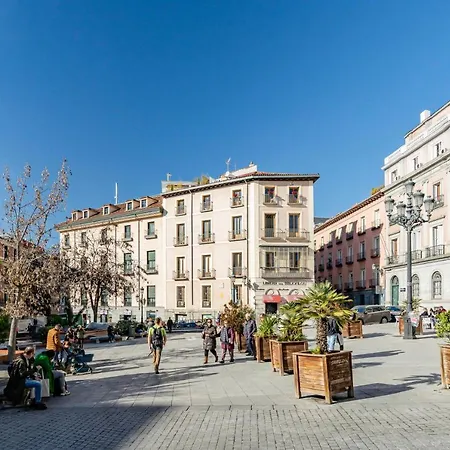 For You Rentals Teatro Real Plaza Apartment Temporal Saint Martin Madrid Tru5 Exterior photo