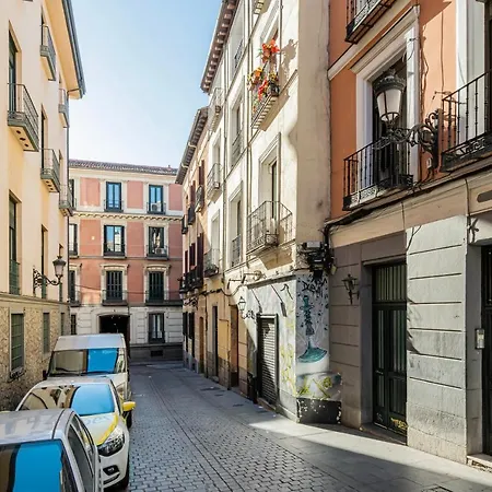 For You Rentals Teatro Real Plaza Apartment Temporal Saint Martin Madrid Tru5 Exterior photo