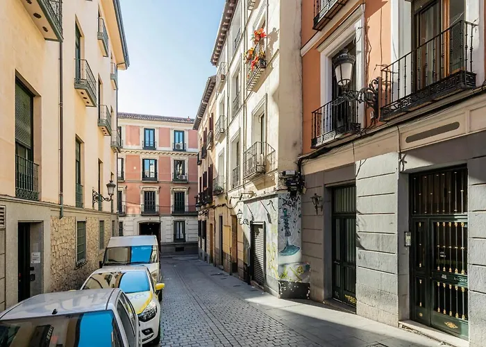 For You Rentals Teatro Real Plaza Apartment Temporal Saint Martin Madrid Tru5